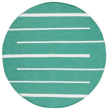Safavieh Montauk 6'-0" x 6'-0" Rug in Dark Green / Ivory