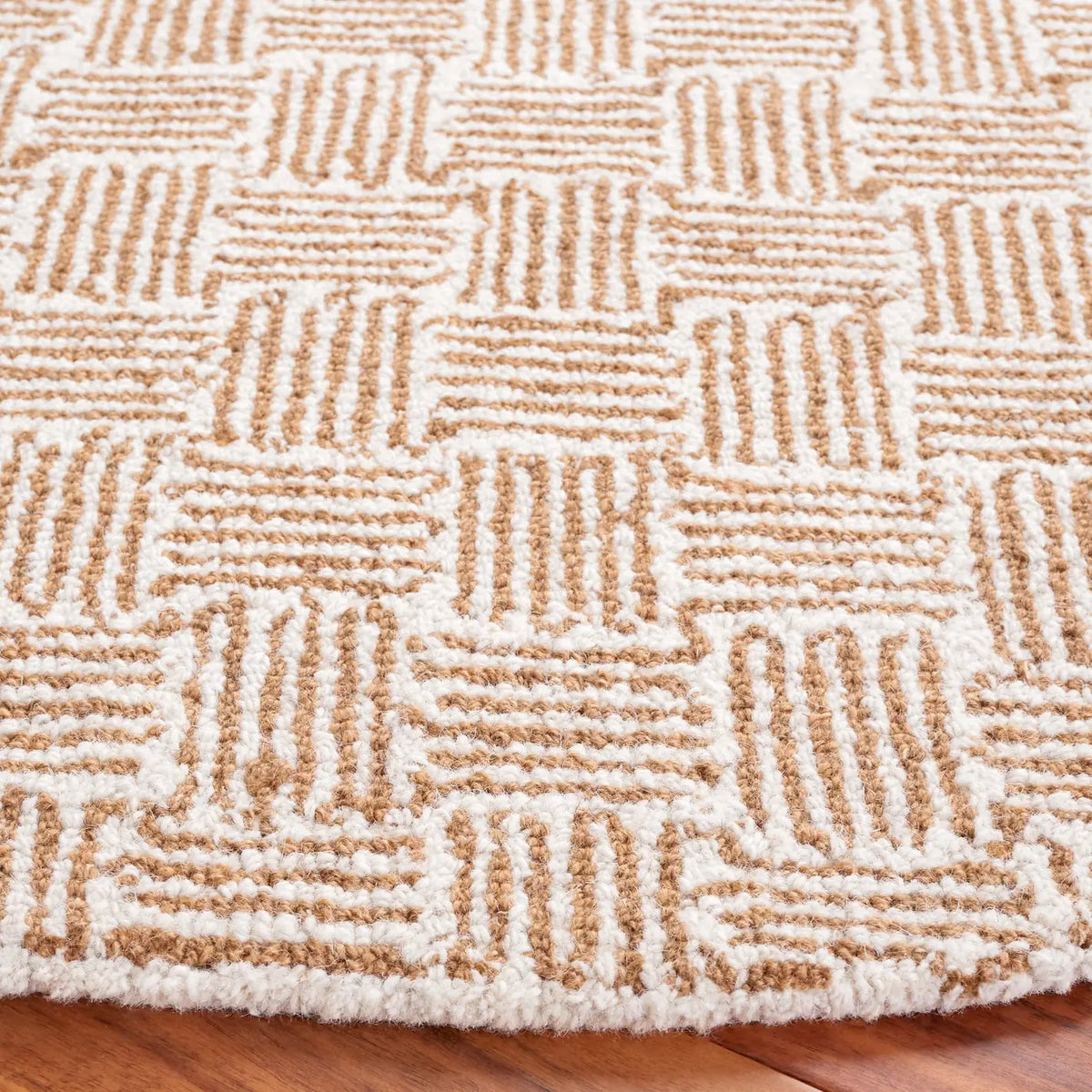 Safavieh Micro-Loop 5'-0" x 5'-0" Rug in Light Gold / Ivory