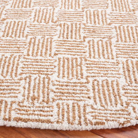 Safavieh Micro-Loop 5'-0" x 5'-0" Rug in Light Gold / Ivory