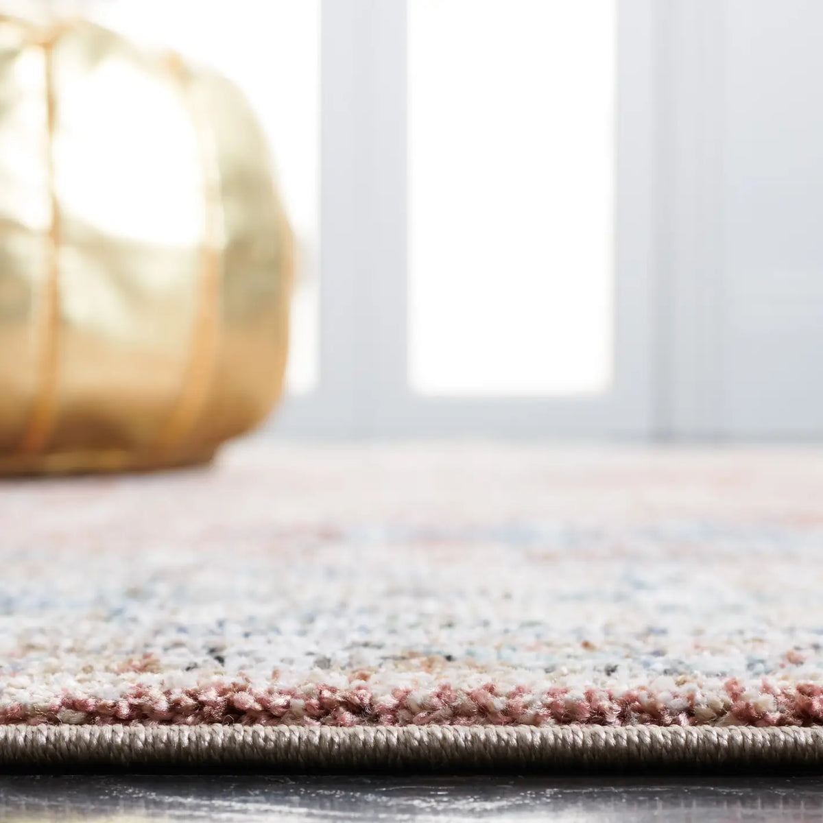 Safavieh Jasmine 4'-5" x 6'-5" Rug in Rust / Blue