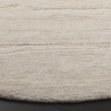 Safavieh Ebony 6'-0" x 6'-0" Rug in Light Green / Ivory
