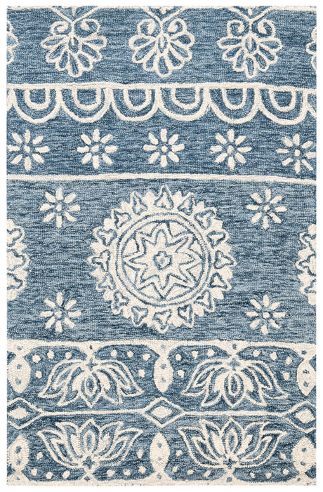 Safavieh Micro-Loop 2'-6" x 4'-0" Rug in Blue / Ivory