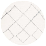Safavieh Kenya 6'-0" x 6'-0" Rug in Ivory / Grey