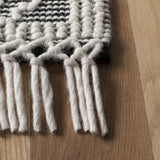 Safavieh Natura 4'-0" x 6'-0" Rug in Ivory / Black