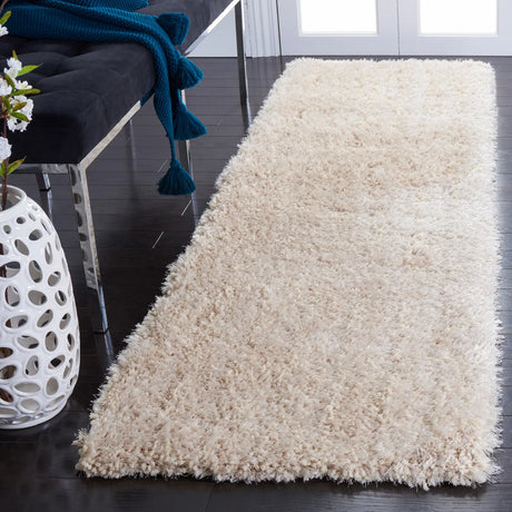 Safavieh Shag 2'-3" x 8'-0" Rug in Beige