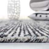 Safavieh Abstract 4'-0" x 6'-0" Rug in Black / Grey