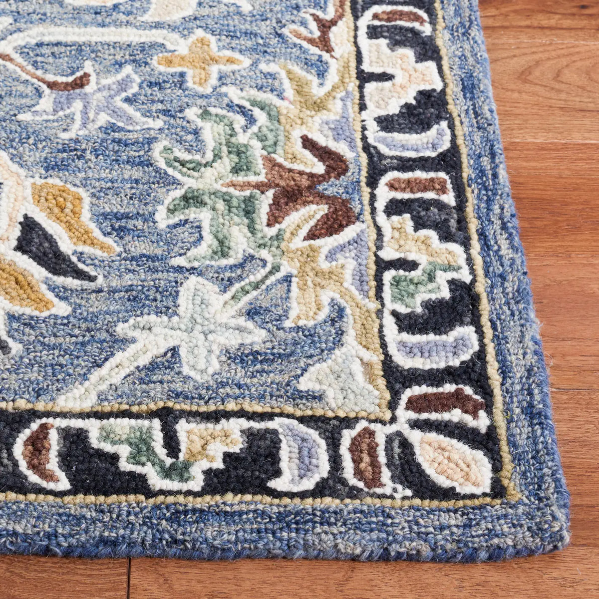 Safavieh Aspen 4'-0" x 6'-0" Rug in Grey / Sage
