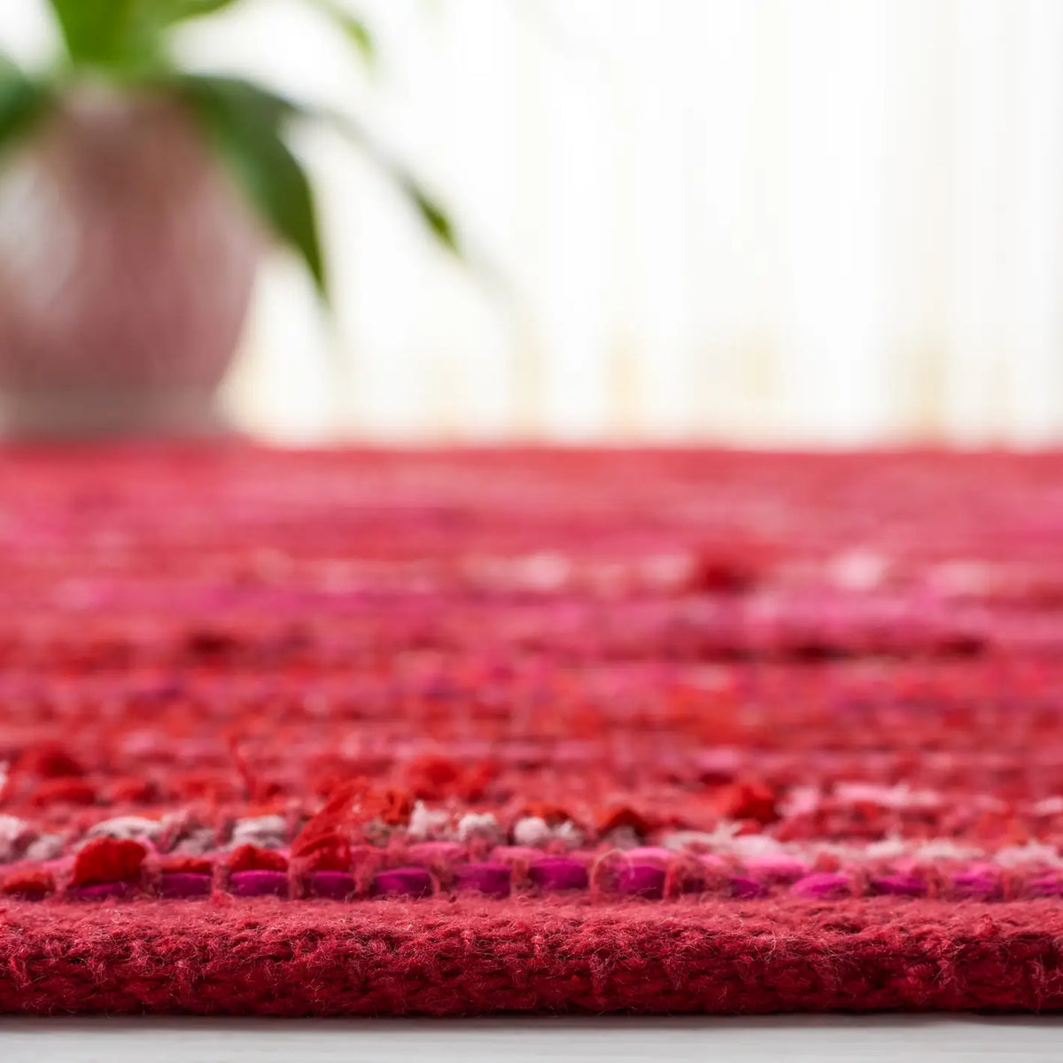 Safavieh Rag Rug 5'-0" x 8'-0" Rug in Red / Multi