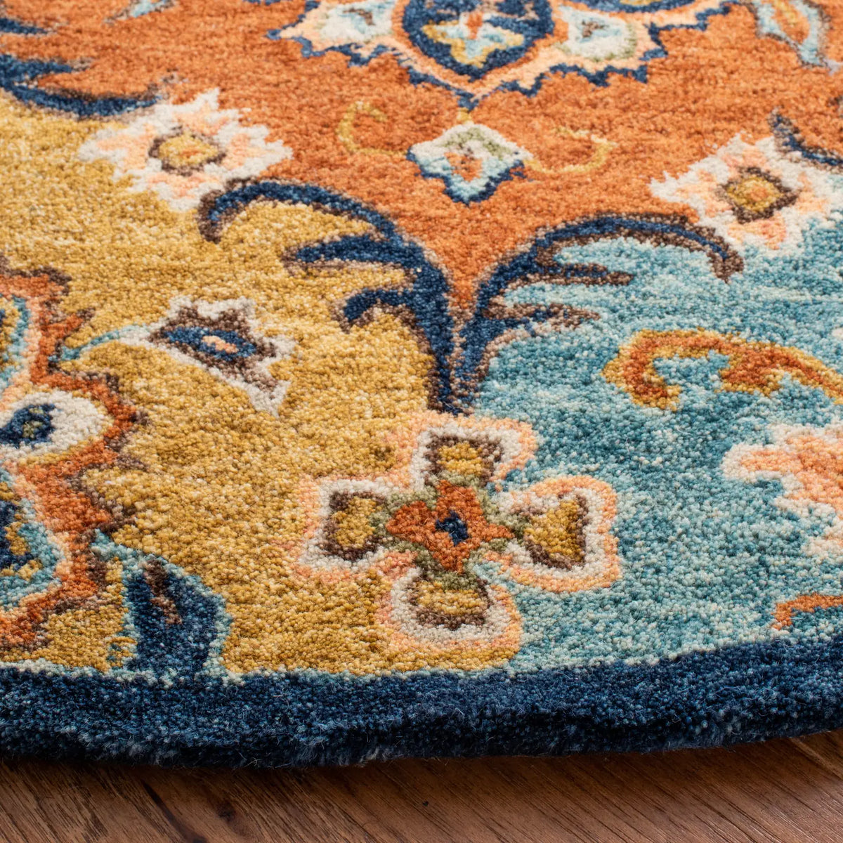 Safavieh Heritage 6'-0" x 6'-0" Rug in Blue / Rust