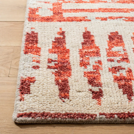 Safavieh Samarkand 10'-0" x 14'-0" Rug in Red / Ivory
