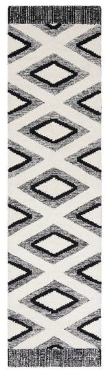 Safavieh Casablanca 2'-3" x 7'-0" Rug in Ivory / Black