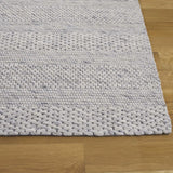 Safavieh Marbella 4'-0" x 6'-0" Rug in Light Grey / Ivory
