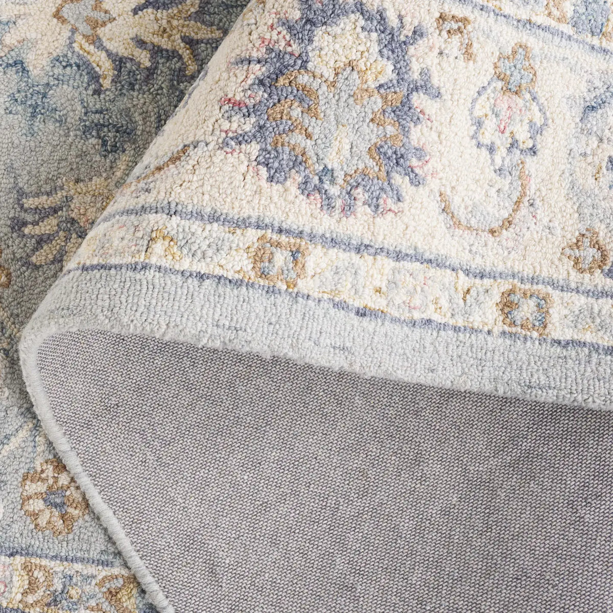 Safavieh Martha Stewart 4'-0" x 6'-0" Rug in Grey / Ivory