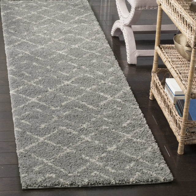 Safavieh Arizona Shag 2'-3" x 10'-0" Rug in Grey / Ivory