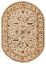 Safavieh Antiquity 4'-6" x 6'-6" Rug in Ivory