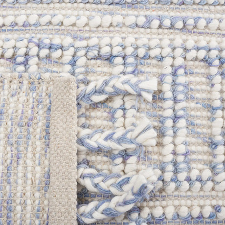 Safavieh Natura 4'-0" x 6'-0" Rug in Grey / Ivory