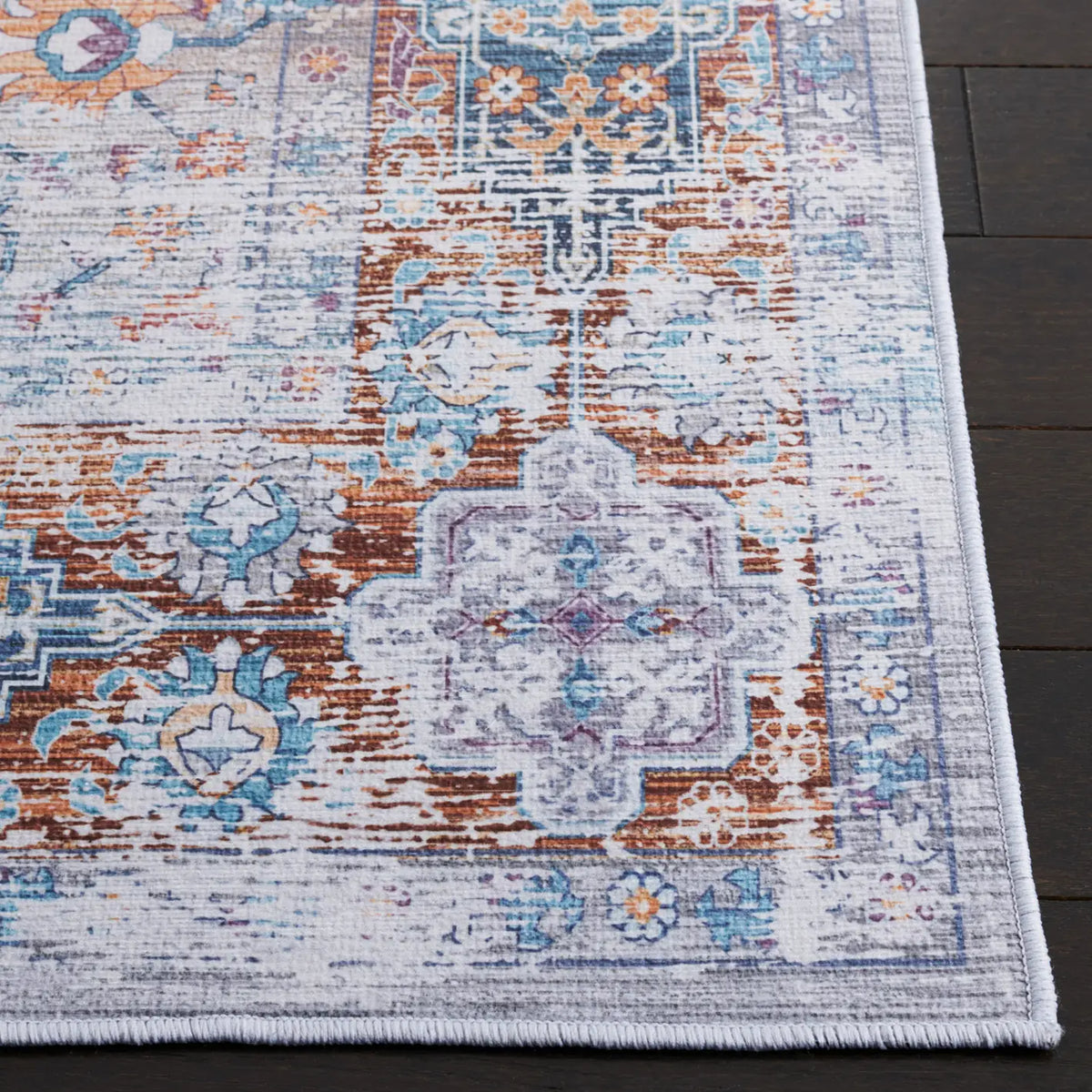 Safavieh Tucson 4'-0" x 6'-0" Rug in Beige / Rust