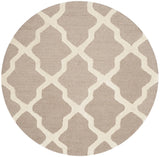 Safavieh Cambridge 4'-0" x 4'-0" Rug in Beige / Ivory