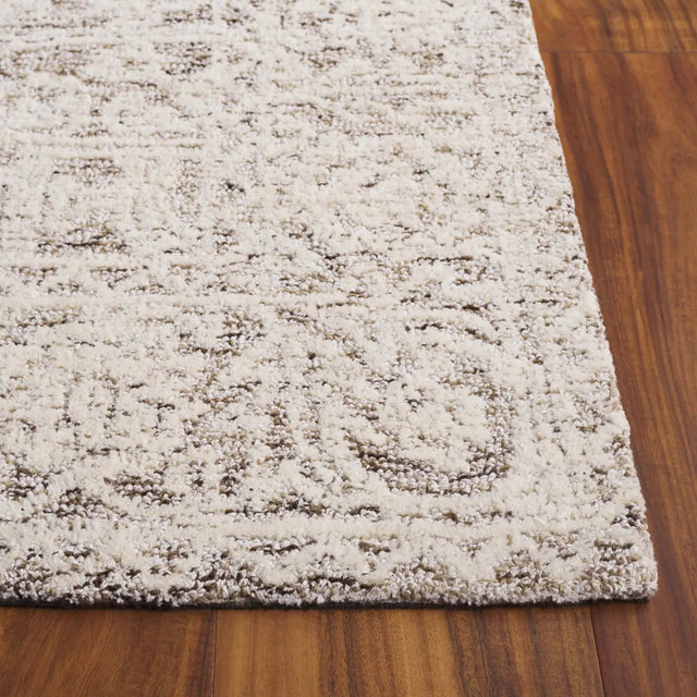 Safavieh Ebony 4'-0" x 6'-0" Rug in Ivory / Brown