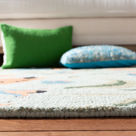 Safavieh Blossom 5'-0" x 8'-0" Rug in Sage / Multi