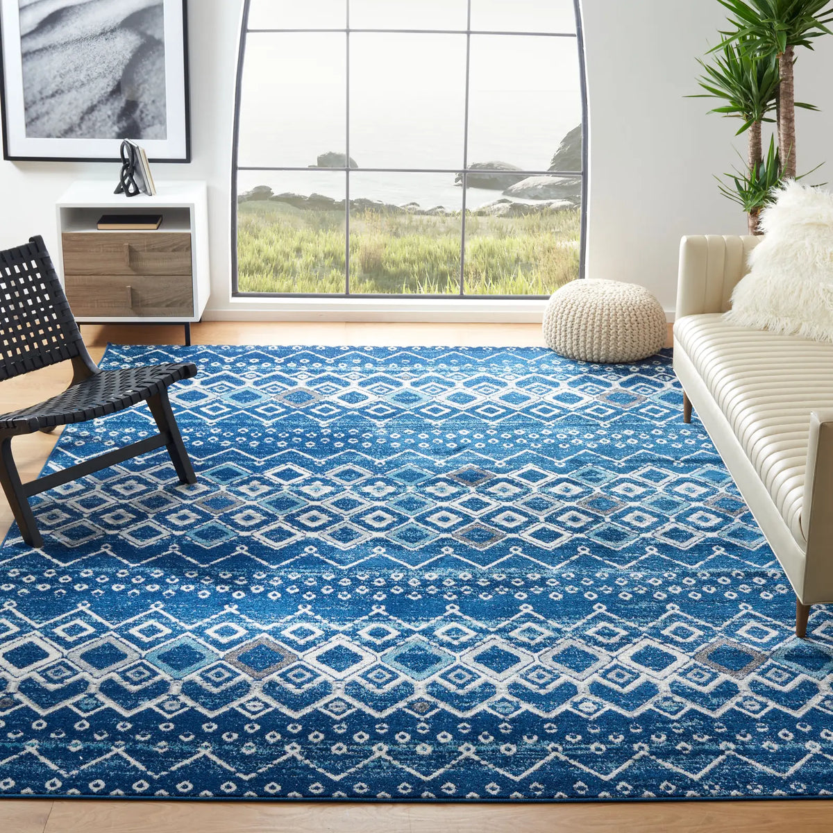 Safavieh Amsterdam 10'-0" x 14'-0" Rug in Navy / Beige