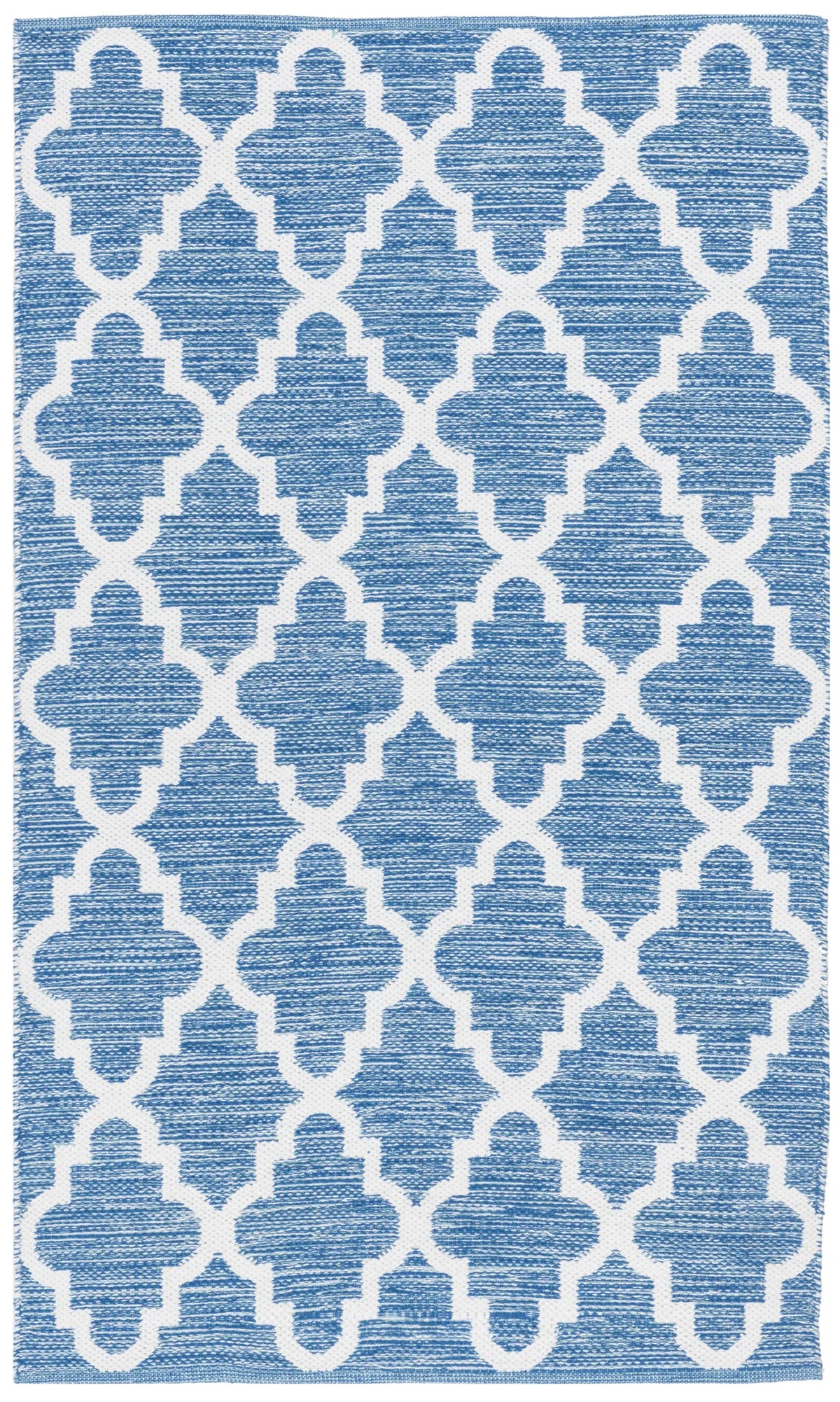Safavieh Montauk 3'-0" x 5'-0" Rug in Blue / Ivory