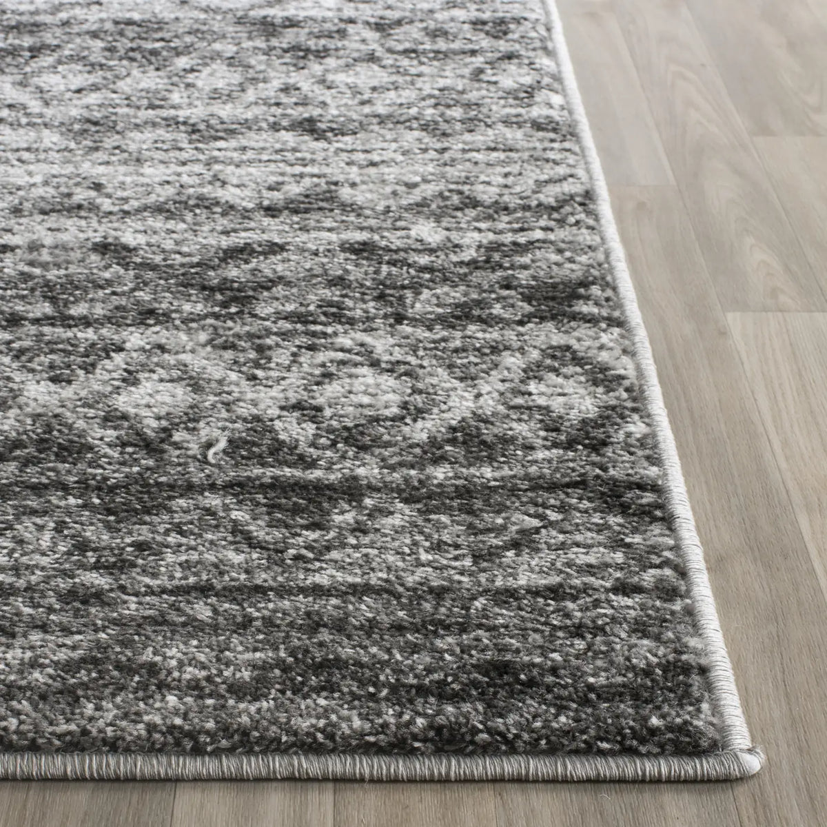 Safavieh Adirondack 2'-6" x 10'-0" Rug in Ivory / Charcoal