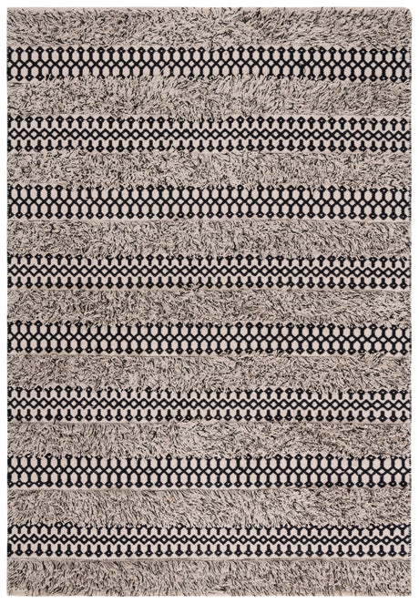 Safavieh Natura 3'-0" x 5'-0" Rug in Black / Ivory