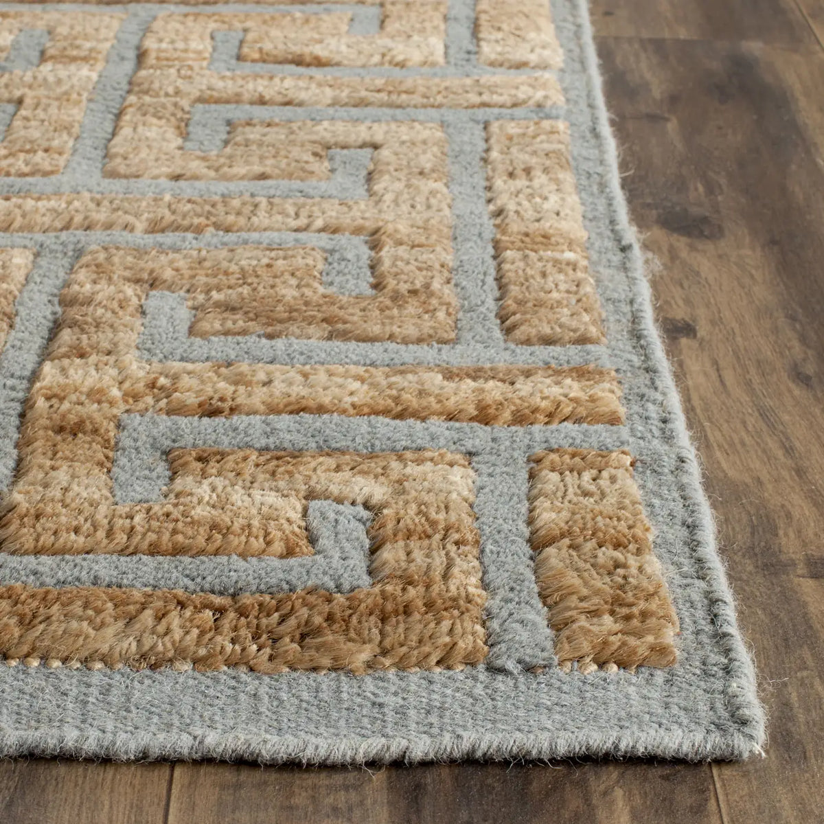 Safavieh Tangier 5'-0" x 8'-0" Rug in Grey / Beige