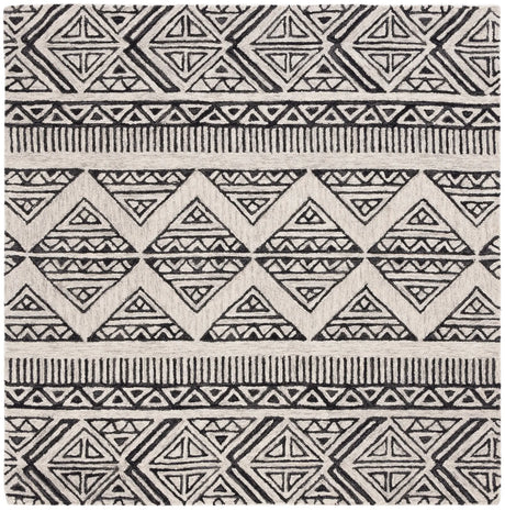 Safavieh Metro 6'-0" x 6'-0" Rug in Black / Beige