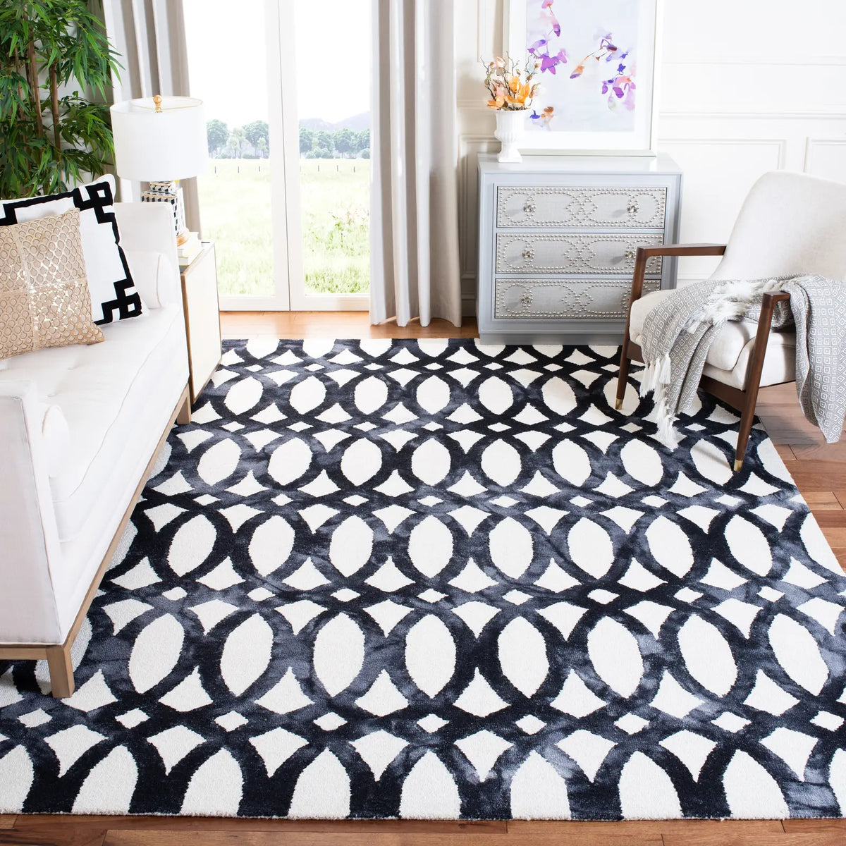 Safavieh Dip Dye 10'-0" x 14'-0" Rug in Ivory / Graphite