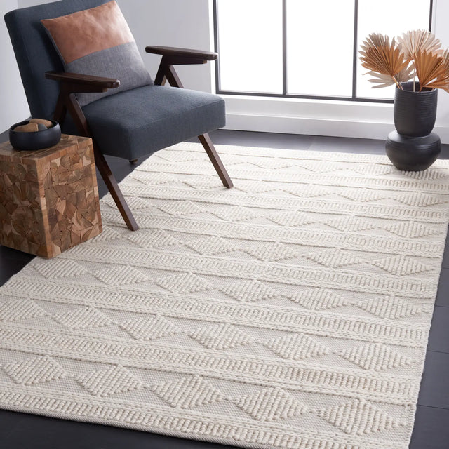 Safavieh Natura 4'-0" x 6'-0" Rug in Ivory / Grey