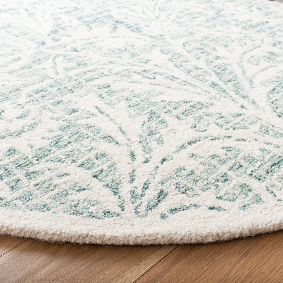 Safavieh Micro-Loop 5'-0" x 5'-0" Rug in Grey / Ivory