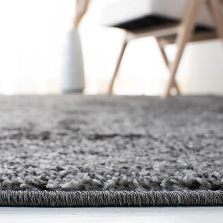 Safavieh Adirondack 4'-0" x 6'-0" Rug in Black / Ivory