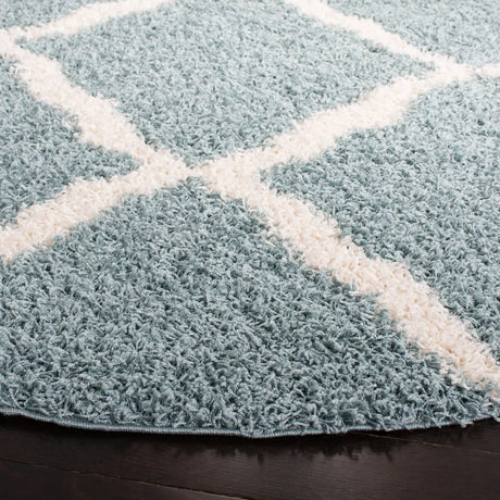 Safavieh Sgd-Dallas Shag 6'-0" x 6'-0" Rug in Seafoam / Ivory