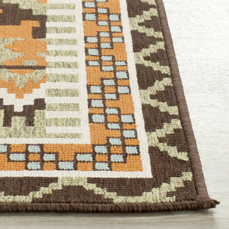 Safavieh Veranda 2'-7" x 5'-0" Rug in Green / Terracotta