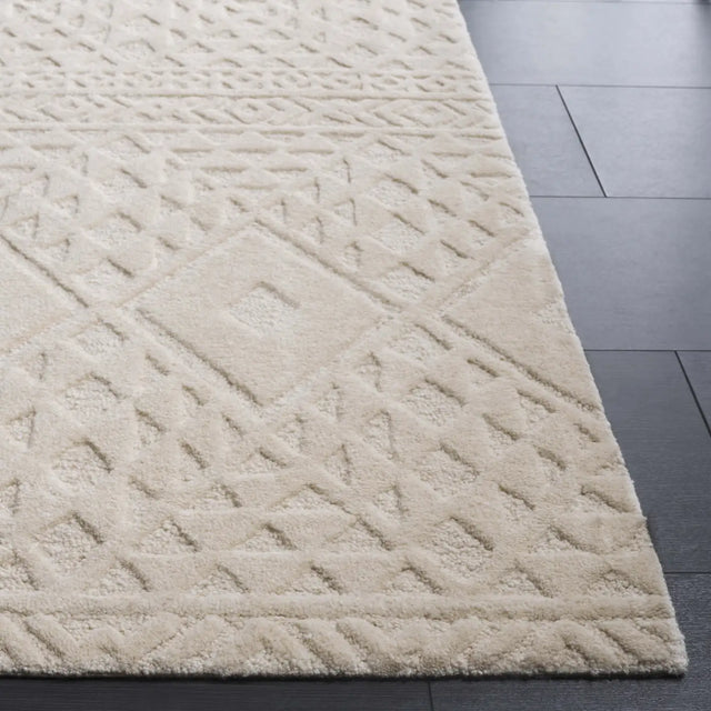 Safavieh Mykonos 4'-0" x 6'-0" Rug in Ivory