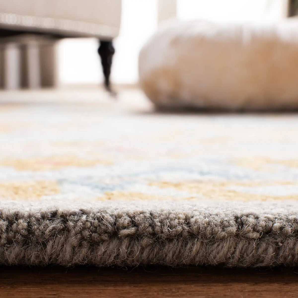 Safavieh Micro-Loop 4'-0" x 6'-0" Rug in Green / Grey