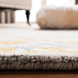 Safavieh Micro-Loop 4'-0" x 6'-0" Rug in Green / Grey