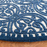 Safavieh Cambridge 6'-0" x 6'-0" Rug in Ivory / Navy