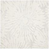 Safavieh Bella 5'-0" x 5'-0" Rug in Silver / Ivory