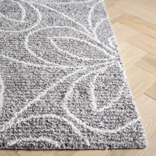 Safavieh Ebony 4'-0" x 6'-0" Rug in Grey / Ivory