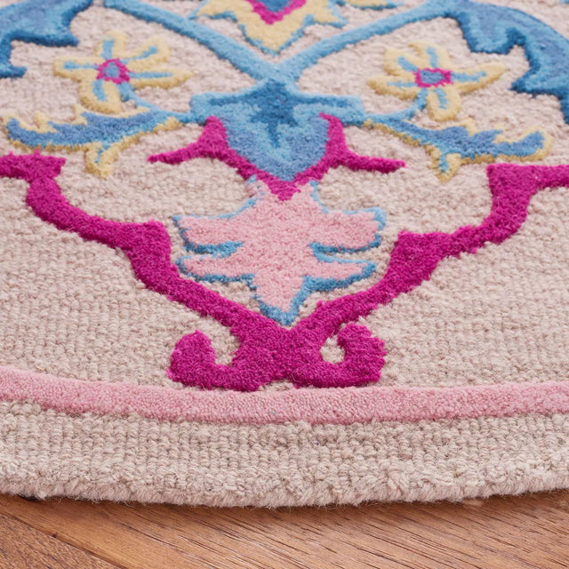 Safavieh Bellagio 5'-0" x 5'-0" Rug in Light Pink / Multi