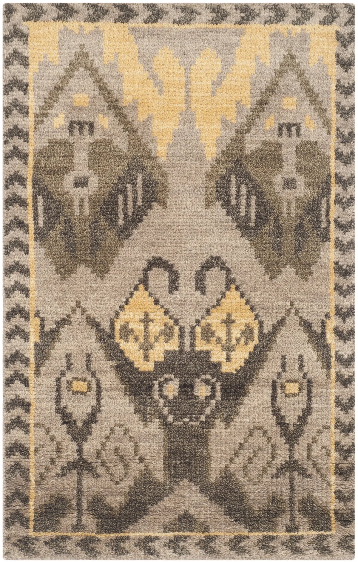 Safavieh Kenya 2'-0" x 3'-0" Rug in Gold / Beige