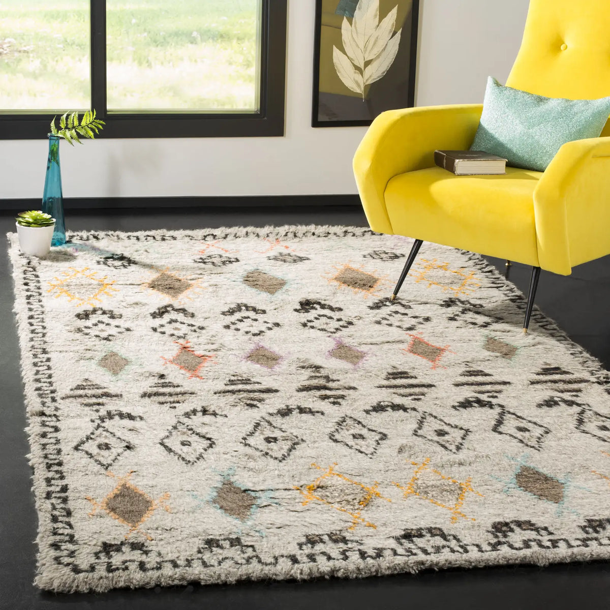 Safavieh Kenya 5'-0" x 8'-0" Rug in Natural / Multi