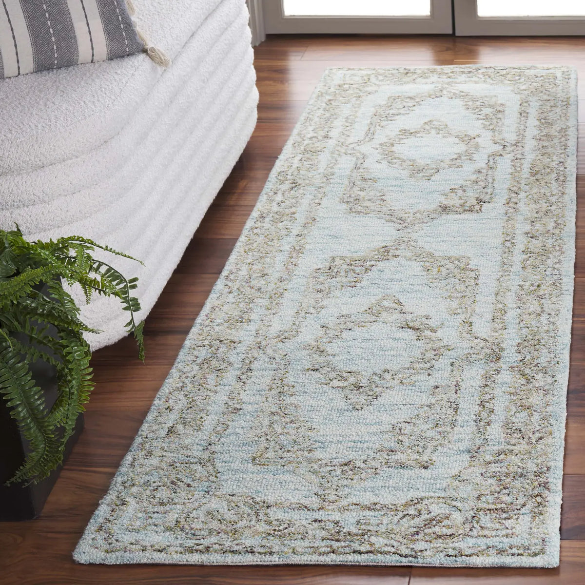 Safavieh Metro 2'-3" x 8'-0" Rug in Light Blue / Green