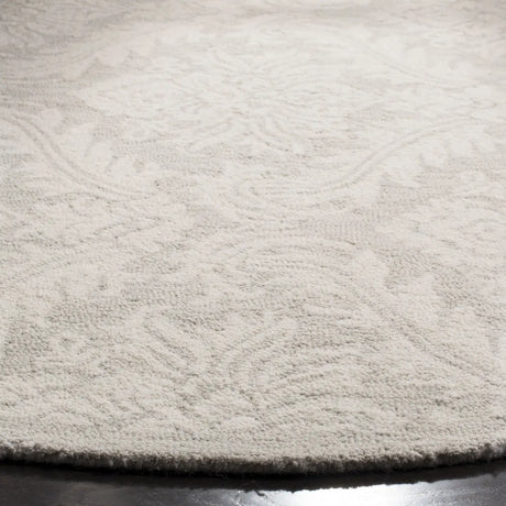 Safavieh Micro-Loop 5'-0" x 5'-0" Rug in Silver