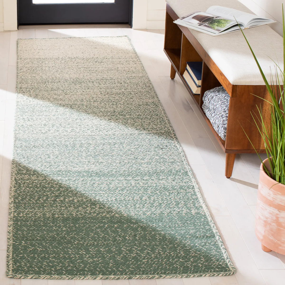 Safavieh Natural Fiber 2'-3" x 8'-0" Rug in Natural / Green