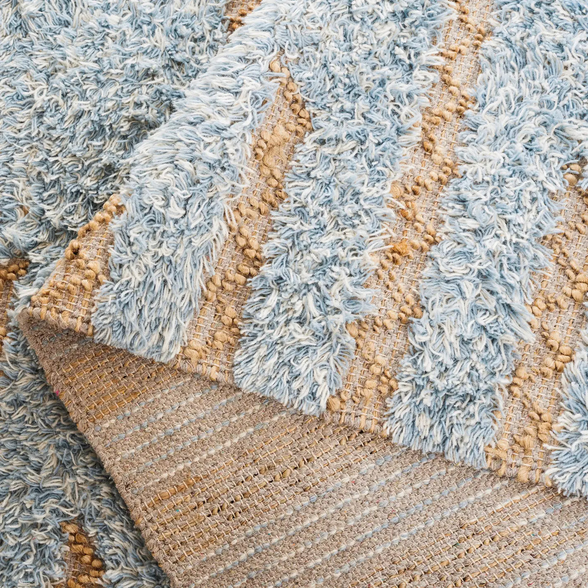 Safavieh Natura 4'-0" x 6'-0" Rug in Blue / Natural