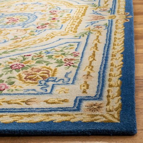 Safavieh Savonnerie 5'-0" x 8'-0" Rug in Blue / Ivory